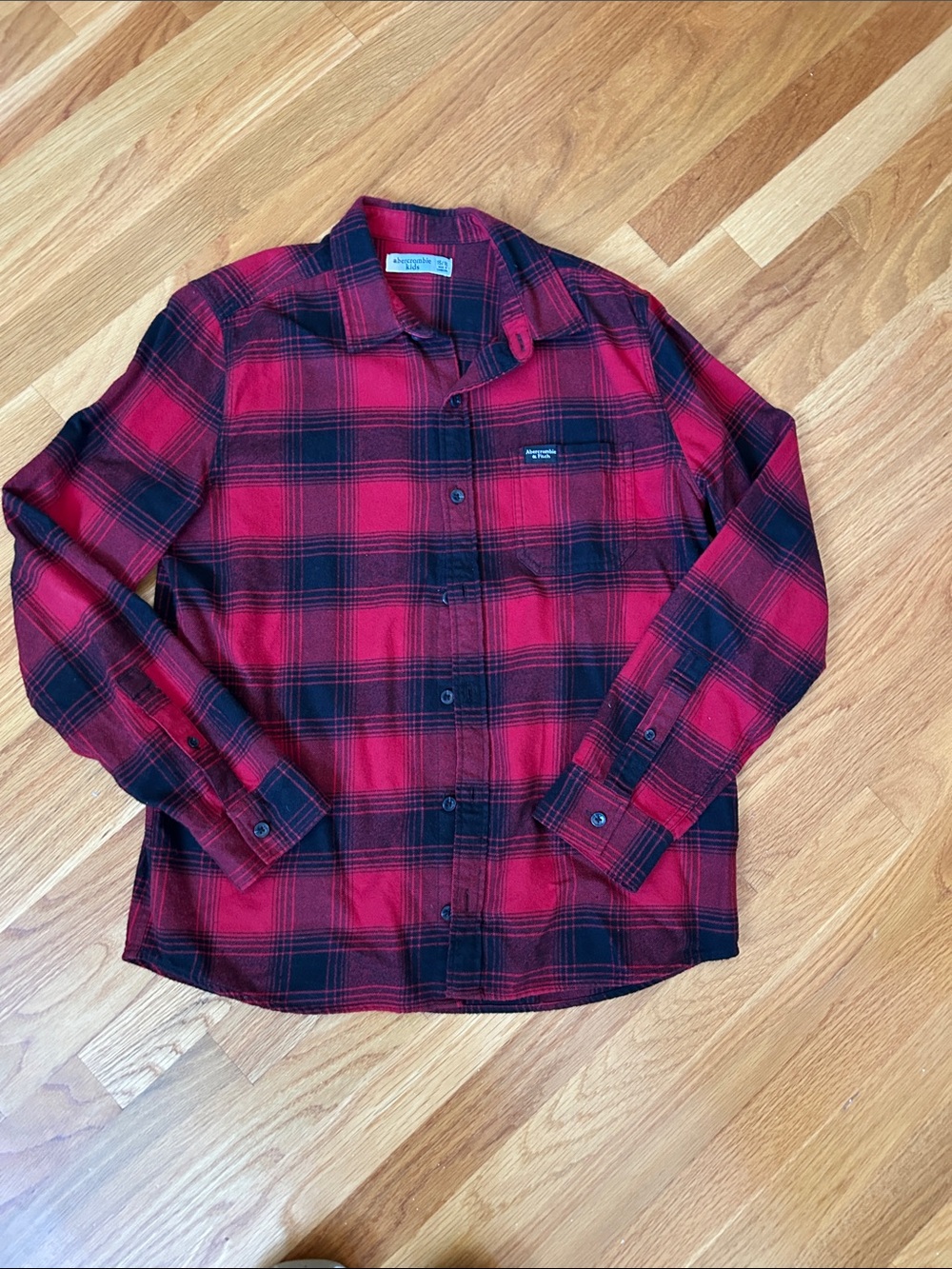 Abercrombie kids Red & Black Plaid Button-Up Shirt